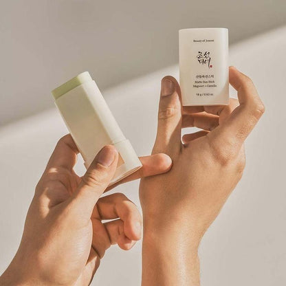 BEAUTY OF JOSEON MATTE SUN STICK MUGWORT + CAMELIA (SPF 50+ PA++++)
